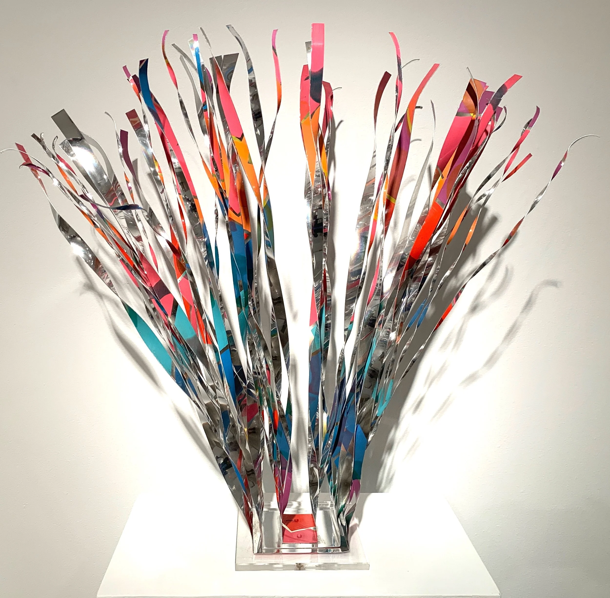 アート・デザイン・音楽 A Retrospective Of Sculpture And Drawing EXHIBITION OPENING Dorothy Gillespie: Retrospective Color in